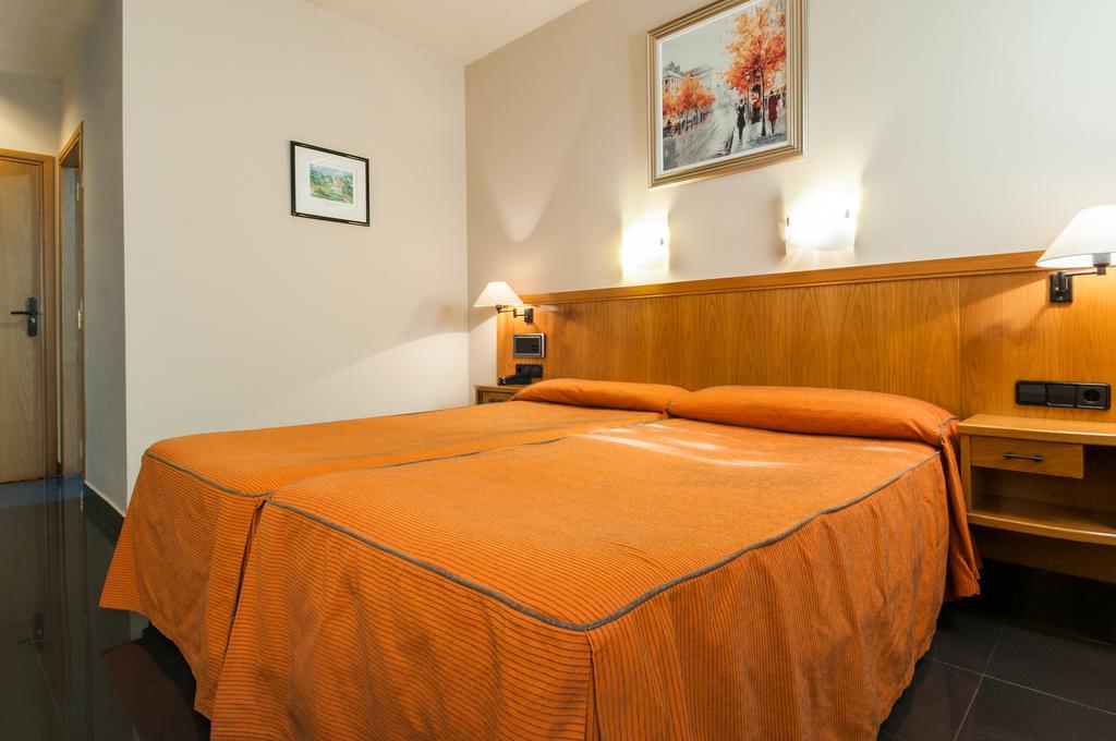 Hotel Ruta De Europa Vitoria-Gasteiz Esterno foto